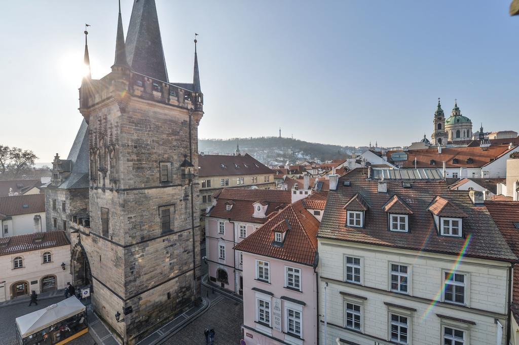 פראג Amazing Charles Bridge Apartment מראה חיצוני תמונה